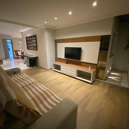 Apt 3Q Luxo Com Ar E Jacuzzi Na Beira Mar Guarapari Exteriör bild