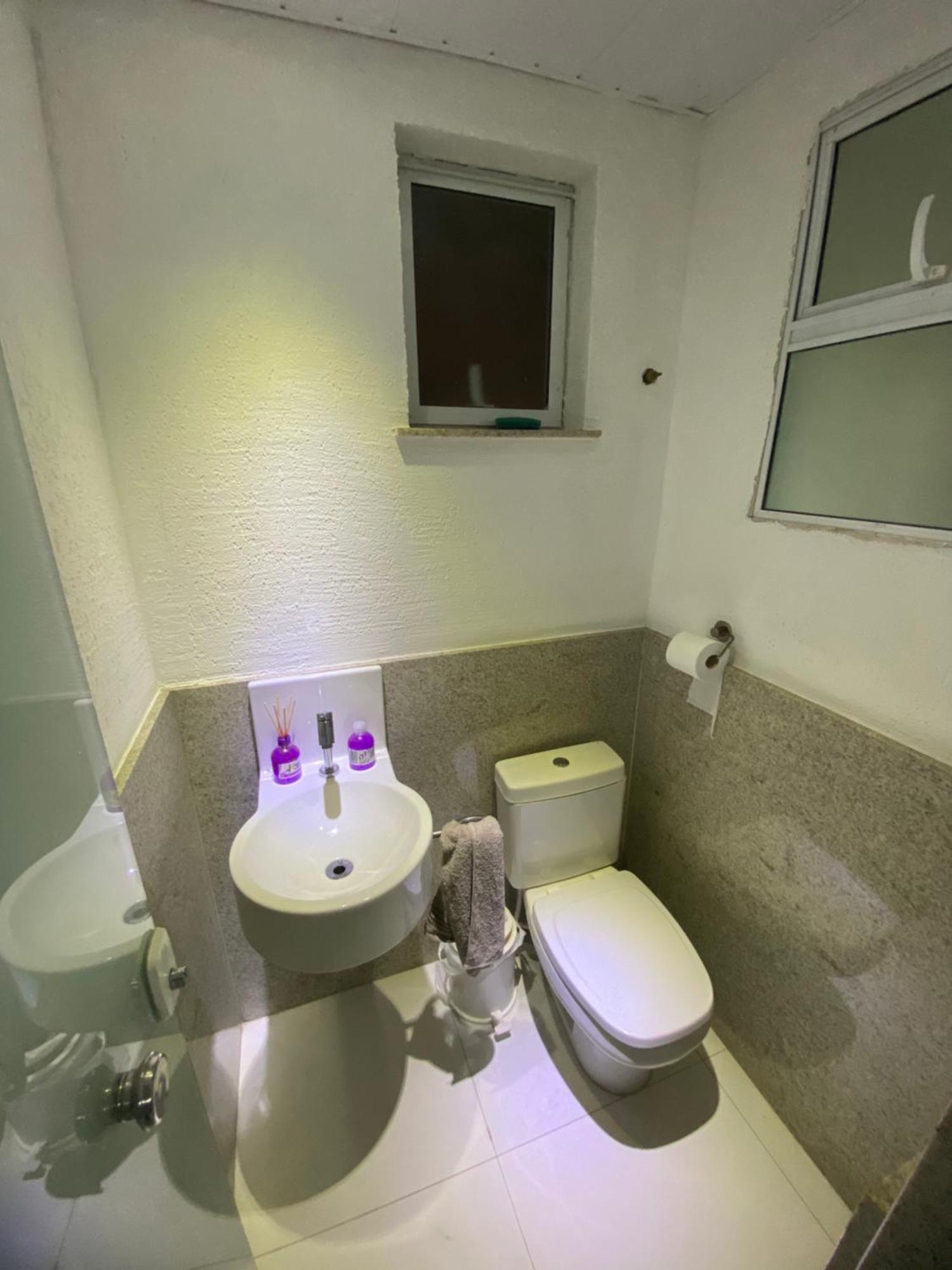 Apt 3Q Luxo Com Ar E Jacuzzi Na Beira Mar Guarapari Exteriör bild